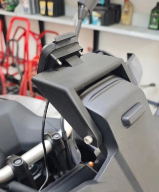 Soporte GPS Yamaha Tracer 9