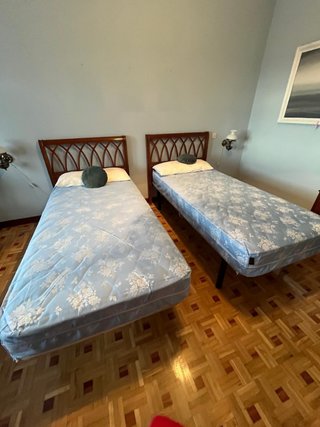 Cama y colchón 90x190
