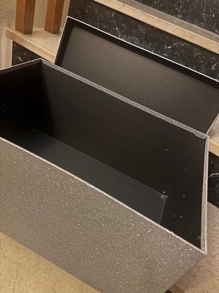 Caja grande purpurina plateada
