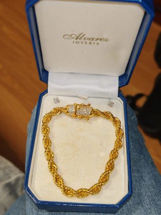 Pulsera y Pendientes Chapados en Oro 18k