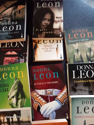17 libros Donna Leon