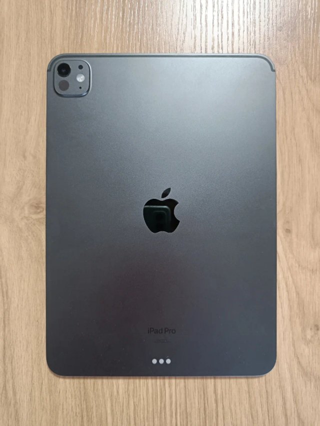iPad Pro 11" M4