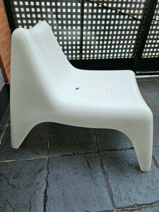 Sillón de jardín blanco