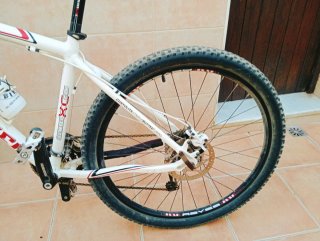 Bicicleta Mondraker Finalist Blanca