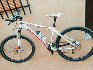 Bicicleta Mondraker Finalist Blanca