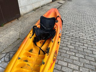 Kayak TANGO naranja y amarillo