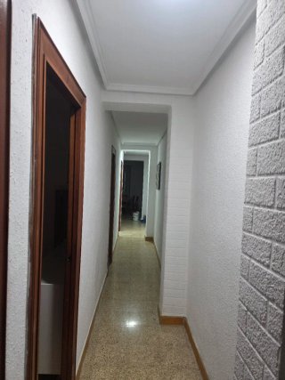 Alquila habitación (mujer)
