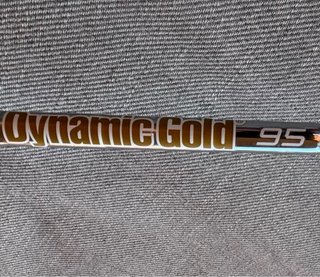 Hierro 4 Taylormade P790