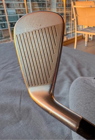 Hierro 4 Taylormade P790