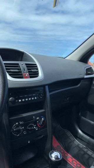 Peugeot 207 2007