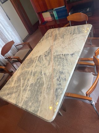 Mesa de mármol 1,60 largo 90 ancho 72 alto