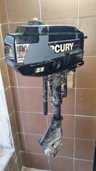 Motor Mercury 2.5 HP