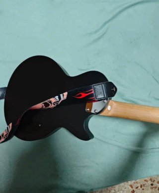 Guitarra Eléctrica Zurdos Negra Con funda incluida