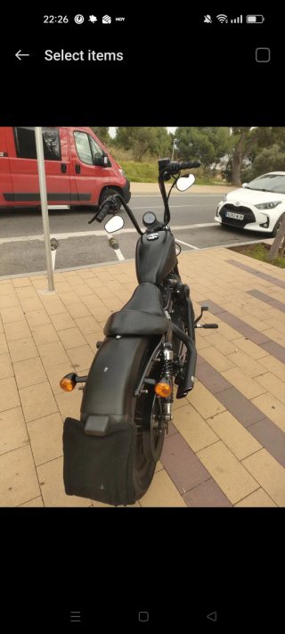Harley Davidson Sportster Iron 883 Negro mate