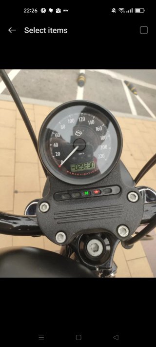 Harley Davidson Sportster Iron 883 Negro mate