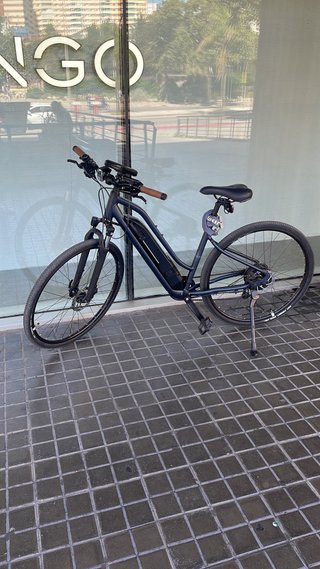 Bicicleta Eléctrica Urbana Azul Oscuro