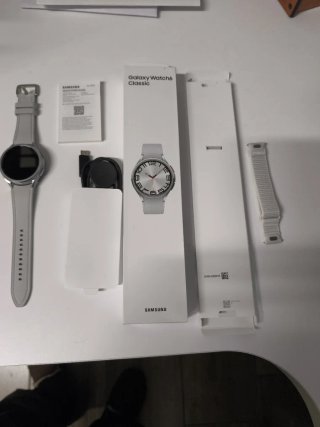 Samsung Galaxy Watch6 Classic Plata