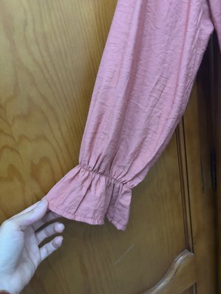 Blusa rosa con volantes