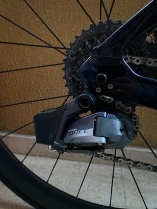 Bicicleta Trek Madone SL Gen 6