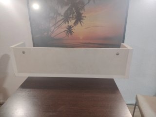Estantería de pared beige madera