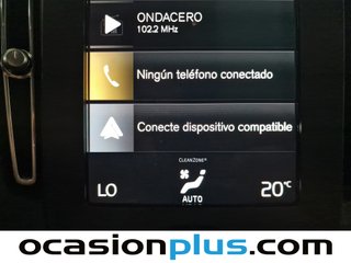 Volvo XC40 T2 Momentum Core 95 kW (129 CV)