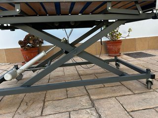 Cama articulada eléctrica sin cabecero ni piecero
