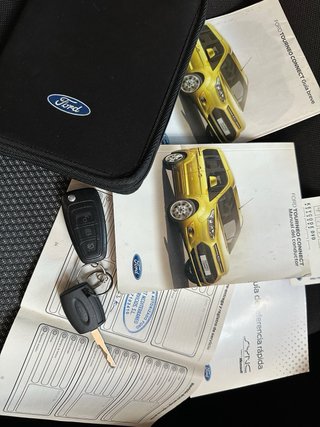 Ford Grand Tourneo Connec 2014