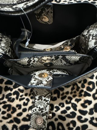 Bolso estampado serpiente