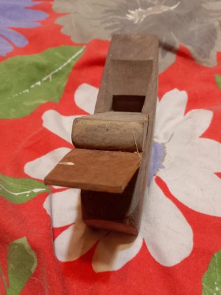 Cepillo de carpintero de madera