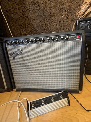 Amplificador Fender Stage 100 DSP