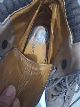 Botines de tacón con cordones