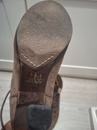 Botines de tacón con cordones