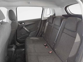 Peugeot 2008 BlueHDi 100 Style 73 kW (100 CV)