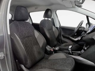 Peugeot 2008 BlueHDi 100 Style 73 kW (100 CV)