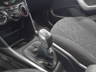 Peugeot 2008 BlueHDi 100 Style 73 kW (100 CV)