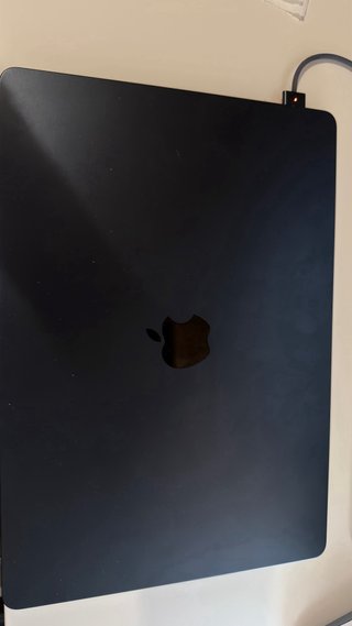 MacBook Air M3 15 2024 8GB RAM