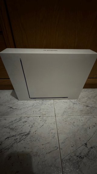 MacBook Air M3 15 2024 8GB RAM