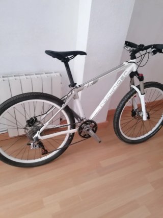 Bicicleta Montaña Rockrider Blanca