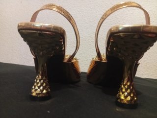 Zapatos de fiesta dorados mujer