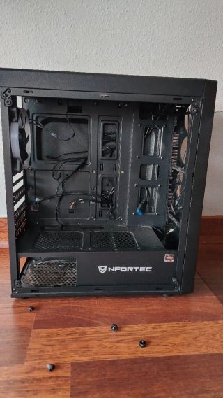 Nfortec Lynx Cristal Templado RGB Negra