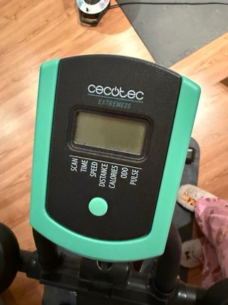 Bicicleta Estática Negra y Verde Cecotec