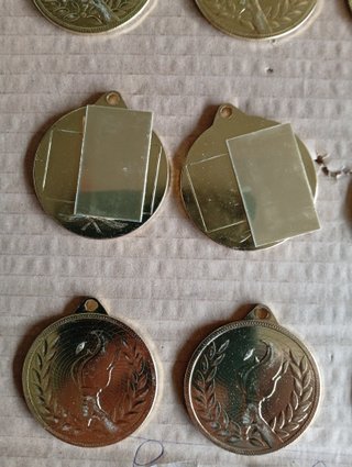 Pack 45 Medallas Metal Podio Completo / Oro Plata