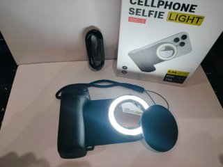 Impugnatura magnetica per smartphone
