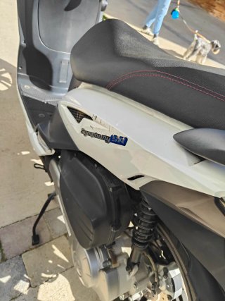 Moto Scooter 125cc Blanca