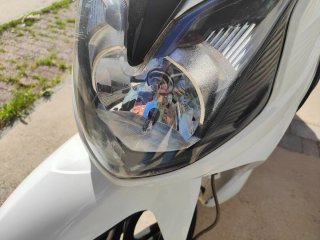 Moto Scooter 125cc Blanca