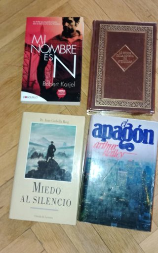 Libros variados. 3 libros 6€. Unidad 3€