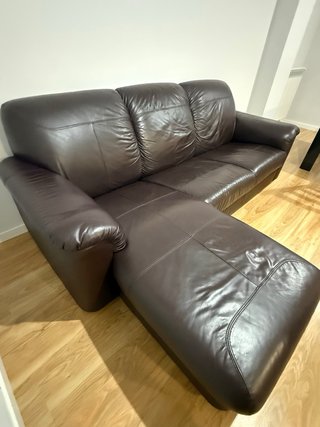Sofá chaise longue marrón piel