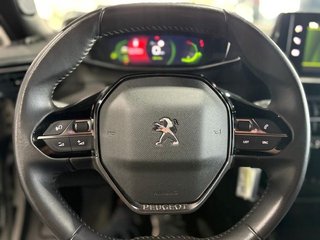 Peugeot 2008 ALLURE PACK PURETECH 130 S&S 6 VEL. MAN TAPICERÍA COZY NEGRO CON PESPUNTES EN AZUL