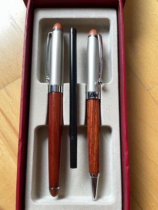 Estuche pluma y bolígrafo