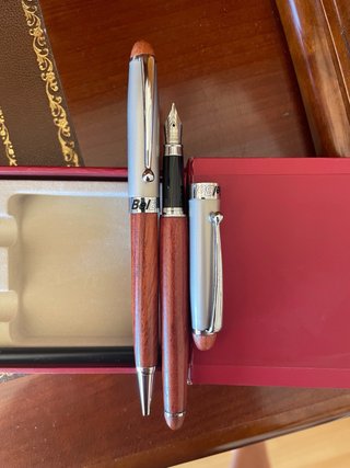 Estuche pluma y bolígrafo
